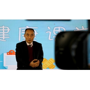完善人才梯隊(duì)建設(shè)，提高核心競(jìng)爭(zhēng)力
